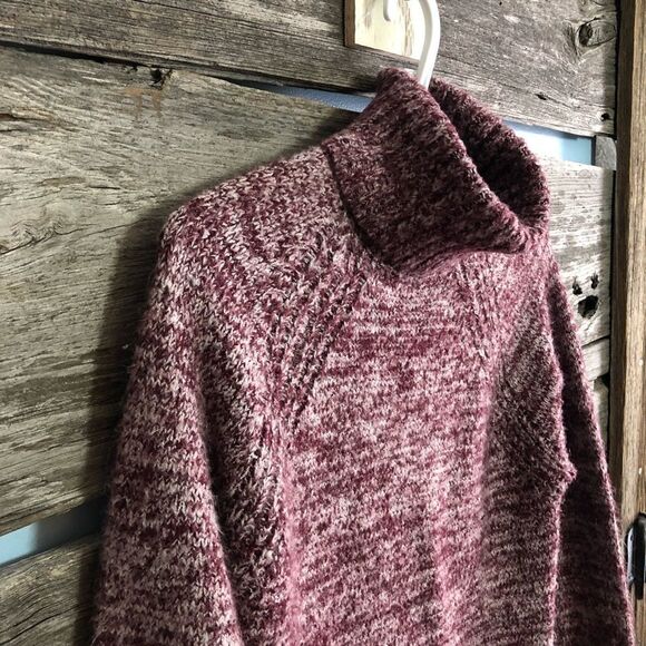 suzy Shier Size Med Pink/White High Neck Knit Sweater - Picture 2 of 5